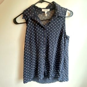Sleeveless Aeropostale polka dot shirt